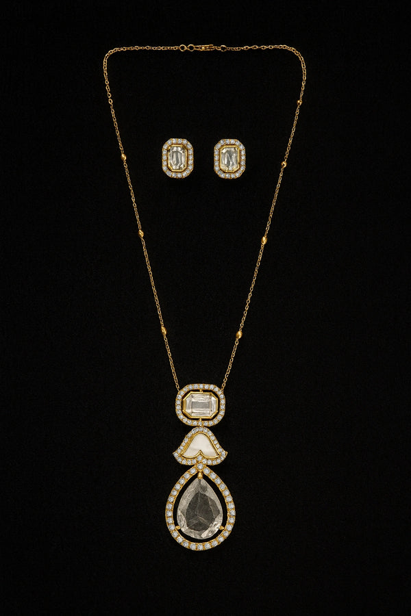 Majestic Teardrop Kundan Pendant & Earrings Set