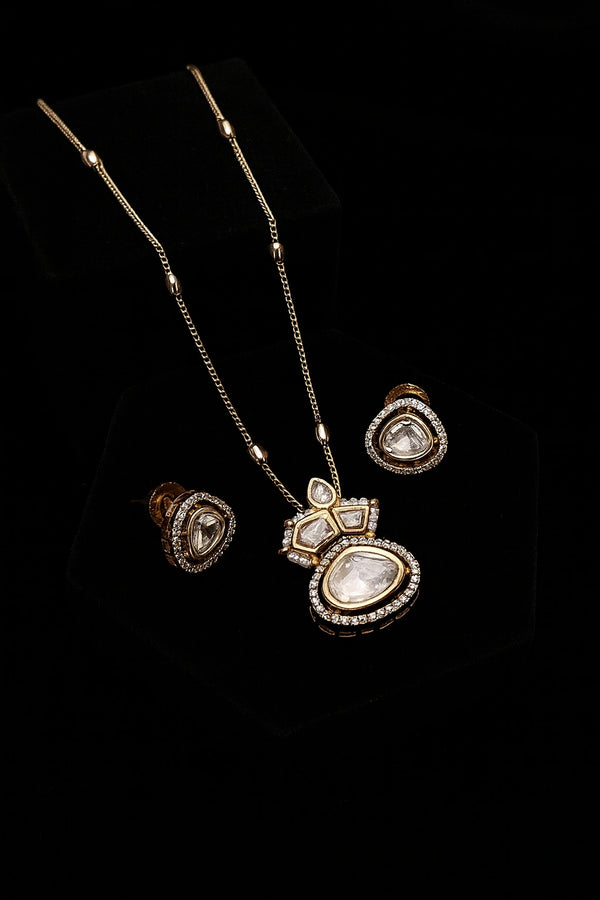 Elegant Kundan Stone Necklace & Earrings Set