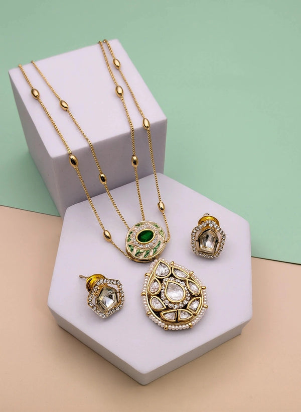 Elegant Kundan & Green Stone Gold-Plated Jewlery Set
